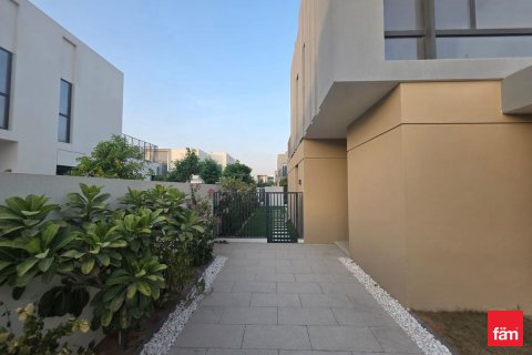 Vila di Dubai, UEA 4 kamar tidur, 260.4 m2 nomor 641324 - foto 12