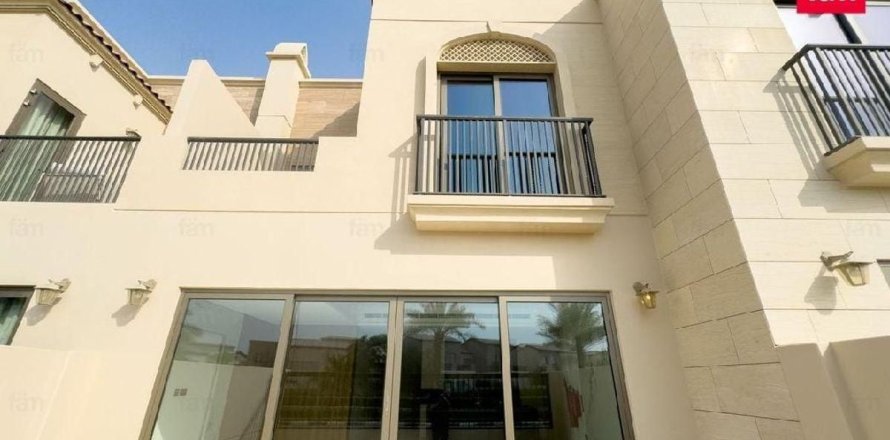 Kaupunkipientalo Dubai, Arabiemiraatit 3 makuuhuonetta, 138.5 m2 № 652461