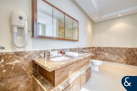 Apartman u SOUTH RIDGE u Downtown Dubai (Downtown Burj Dubai), UAE 2 spavaćih soba, 226 m2 Br. 688979 - fotografija 16