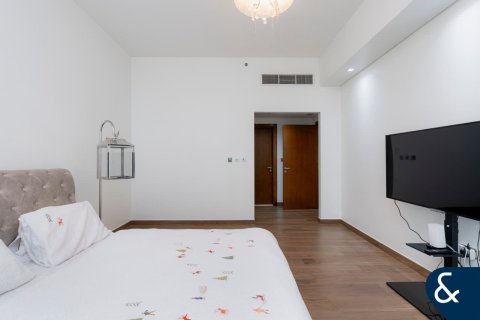 Apartment in MARINA RESIDENCES in Palm Jumeirah, Dubai, UAE 2 bedrooms, 174 sq.m. № 688976 - photo 11