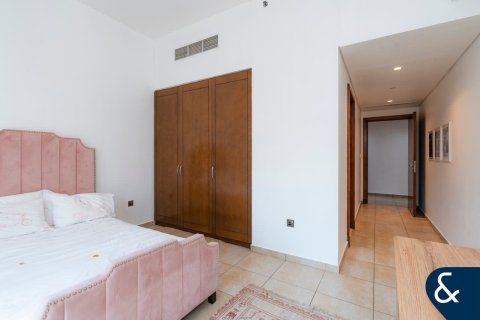 Apartment in MARINA RESIDENCES in Palm Jumeirah, Dubai, UAE 2 bedrooms, 174 sq.m. № 688976 - photo 17