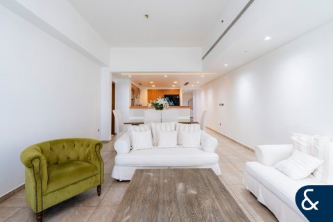 Apartment in MARINA RESIDENCES in Palm Jumeirah, Dubai, UAE 2 bedrooms, 174 sq.m. № 688976 - photo 3