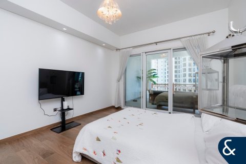 Apartment in MARINA RESIDENCES in Palm Jumeirah, Dubai, UAE 2 bedrooms, 174 sq.m. № 688976 - photo 8