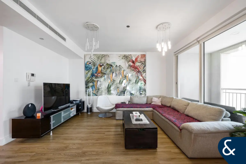 Apartment sa TANARO APARTMENTS sa Greens, Dubai, UAE 3 silid-tulugan, 183 sq.m. № 688977 - larawan 3