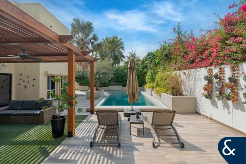 Villa til leje i Meadows, Dubai, UAE 5 soveværelser, 381 kvm № 667897 - foto 15