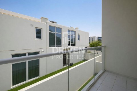 Vilë në Dubai, Emiratet e Bashkuara Arabe 6 dhoma gjumi, 322 m2. № 754108 - Foto 27