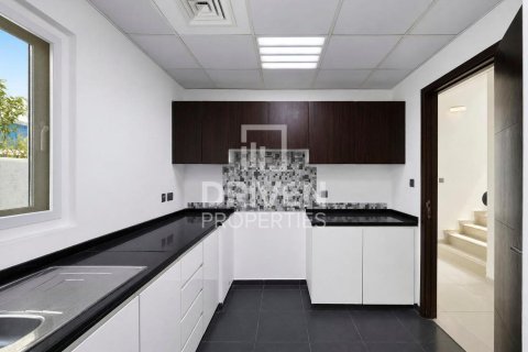 Vilë në Dubai, Emiratet e Bashkuara Arabe 6 dhoma gjumi, 322 m2. № 754108 - Foto 17