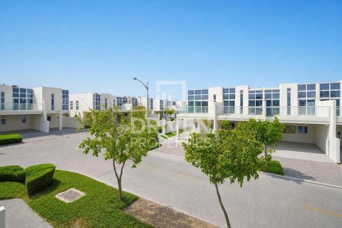Vilë në Dubai, Emiratet e Bashkuara Arabe 6 dhoma gjumi, 322 m2. № 754108 - Foto 25