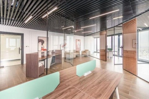 Zyrë në Business Bay, Dubai, Emiratet e Bashkuara Arabe 111 m2. № 680616