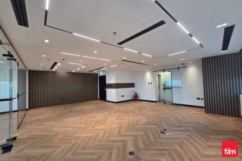Büroraum zur Miete in Dubai, VAE 101.6 m2 Nr. 698946 - Foto 3