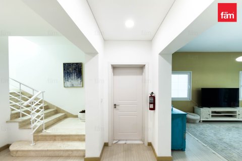 Vilă de vânzare în Dubai, EAU 2 dormitoare, 633.1 mp. №698950 - poză 23
