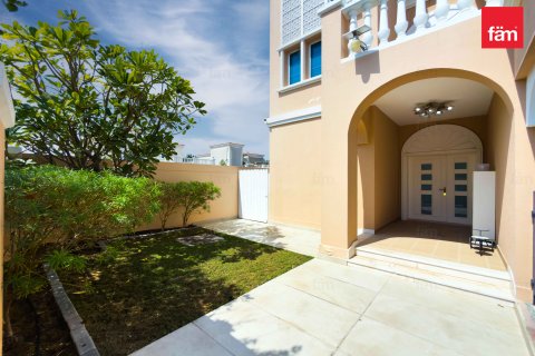 Villa i Dubai, UAE 2 sovrum, 633.1 kvm Nr. 698950