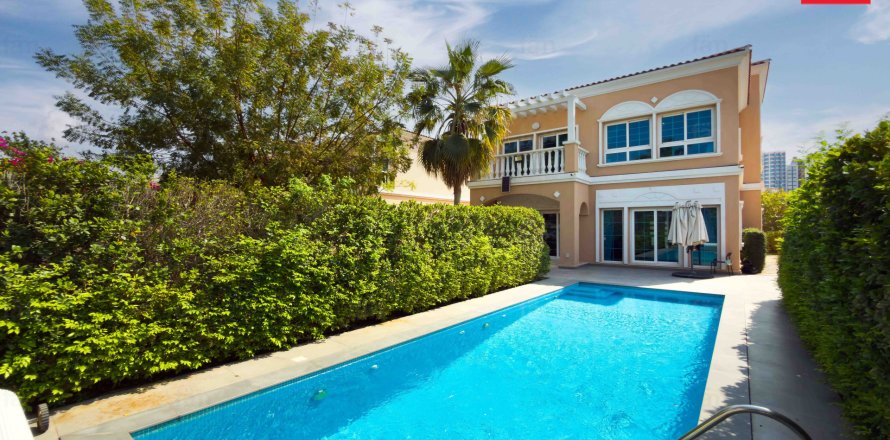 Villa i Dubai, UAE 2 soveværelser, 633.1 kvm № 698950