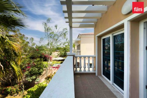 Vilă de vânzare în Dubai, EAU 2 dormitoare, 633.1 mp. №698950 - poză 8
