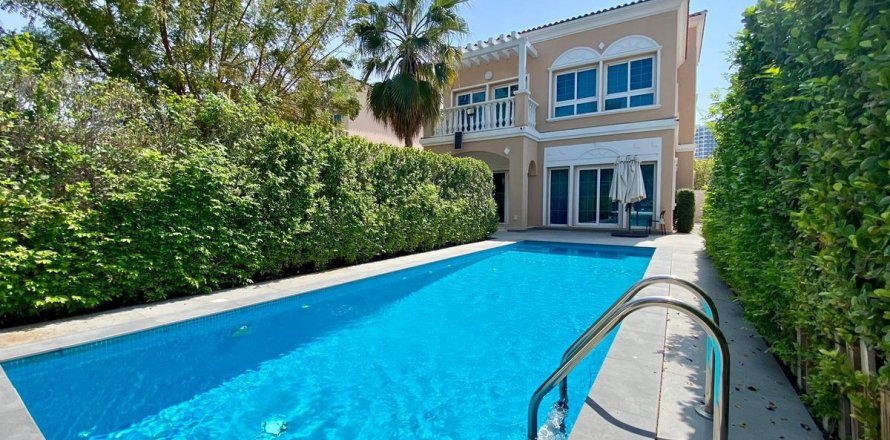 Villa in Dubai, VAE: 2 Schlafzimmer, 633.1 m2 Nr. 698950