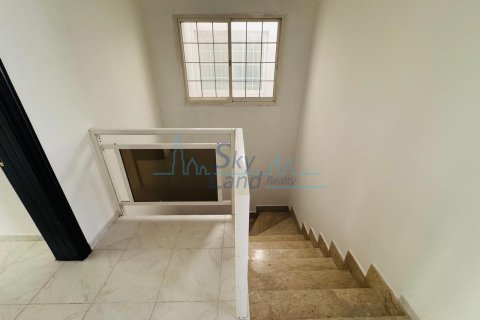 Villa uthyres i Jumeirah, Dubai, UAE 4 sovrum, 278.7 kvm Nr. 659625 - fotografi 11