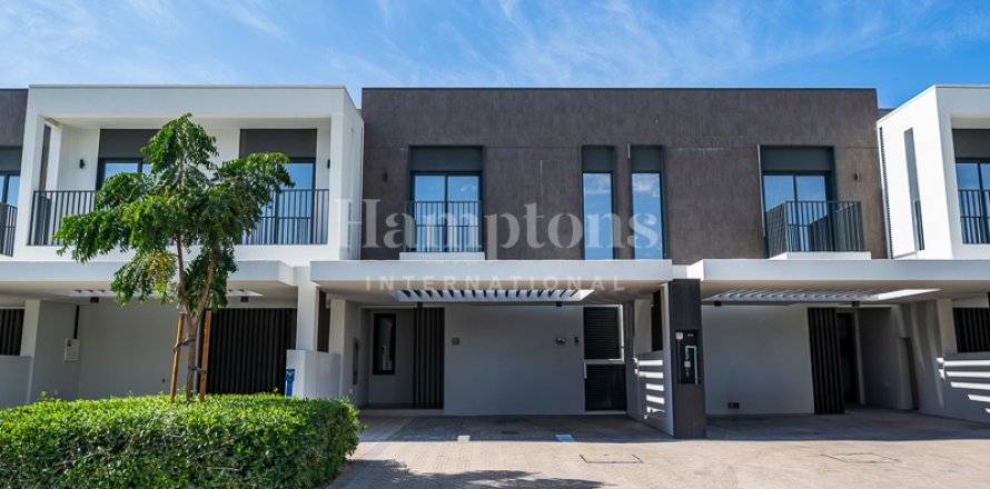Villa in Dubai South (Dubai World Central), UAE 3 bedrooms, 176.999 sq.m. № 701099
