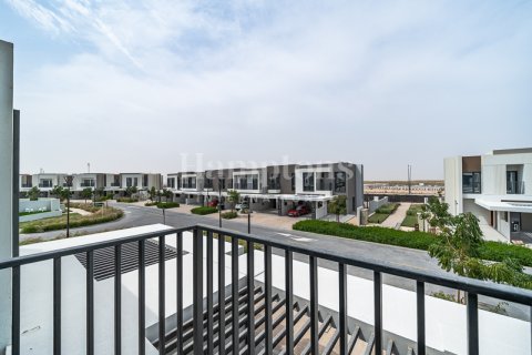 Villa in Dubai South (Dubai World Central), UAE 3 bedrooms, 176.99879560 sq.m. № 701099 - photo 19