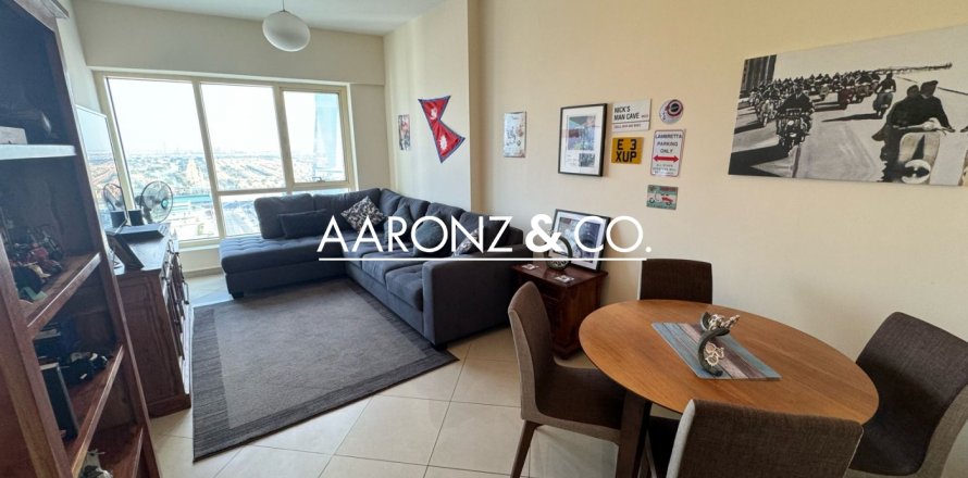 Appartamento a Jumeirah Lake Towers, Dubai, EAU 2 camere da letto, 101 mq. № 701069