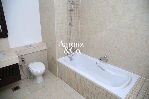 Apartament në Downtown Dubai (Downtown Burj Dubai), Emiratet e Bashkuara Arabe 3 dhoma gjumi, 171 m2. № 701068 - Foto 28
