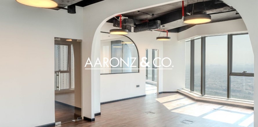 مكتب في الخليج التجاري، دبي 111 متر مربع . ر قم 701072