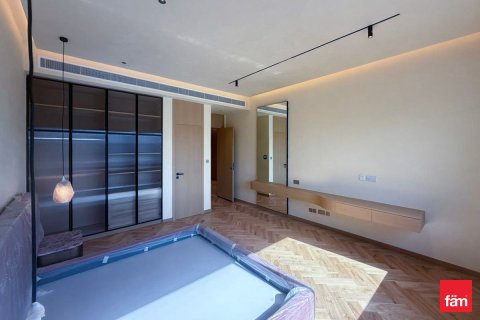 Vila v Umm Suqeim, Dubai, SAE 4 spálne, 478.4 m2 č. 645027 - Fotografia 21