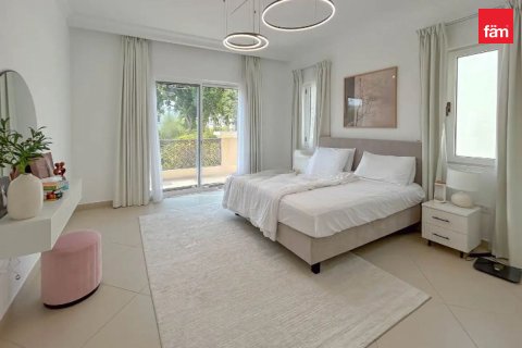 וילה להשכרה ב Dubai, איחוד האמירויות 4 חדרי שינה, 640 מ"ר, מספר 763792 - תמונה 5