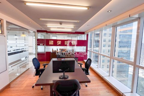 Oficina en venta en Jumeirah Lake Towers, Dubai, EAU 126 m2 № 663115 - foto 3