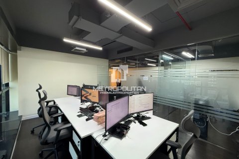Office til salg i Jumeirah Lake Towers, Dubai, UAE 106.1 kvm № 663113 - foto 11