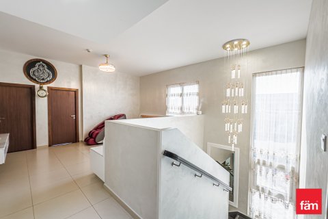 Villa in affitto a Dubai, EAU 5 camere da letto, 427.4 mq. № 638116 - foto 9