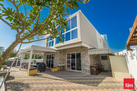 Villa in affitto a Dubai, EAU 5 camere da letto, 427.4 mq. № 638116 - foto 1