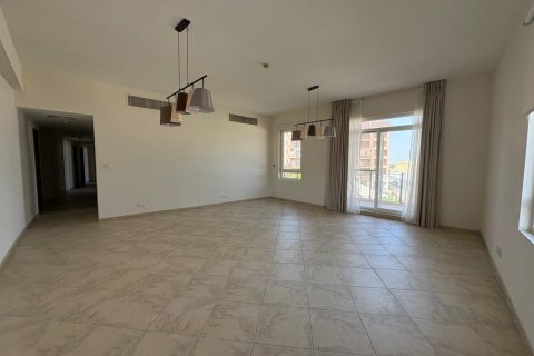 Apartment in Dubai, UAE 3 bedrooms, 224 sq.m. № 707773 - photo 2