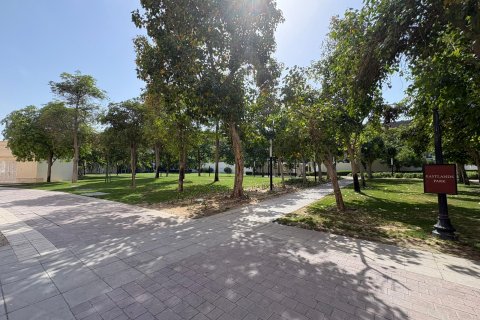 Apartment in Dubai, UAE 3 bedrooms, 224 sq.m. № 707773 - photo 16