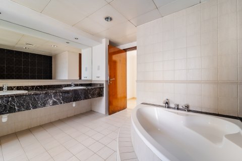 Villa sa Jumeirah Islands, Dubai, UAE 4 silid-tulugan, 497 sq.m. № 707775 - larawan 11