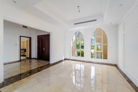 Villa sa Jumeirah Islands, Dubai, UAE 4 silid-tulugan, 497 sq.m. № 707775 - larawan 5
