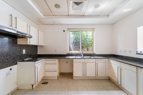 Villa te koop in Jumeirah Islands, Dubai, VAE 4 slaapkamers, 497 vr.m., nr 707775 - foto 12