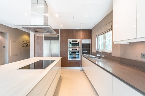 فيلا للبيع في Jumeirah Islands، دبي، الإمارات العربية المتحدة 4 غرفة نوم ، 497 متر مربع ، رقم 707775 - صورة 10