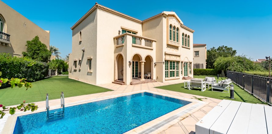 فيلا في Jumeirah Islands، دبي 4 غرفة نوم ، 488 متر مربع . ر قم 707774