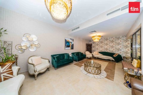 Σπίτι σε Dubai, ΗΑΕ 4 υπνοδωμάτια, 309.4 τ.μ. Αρ. 711388 - φωτογραφία 2