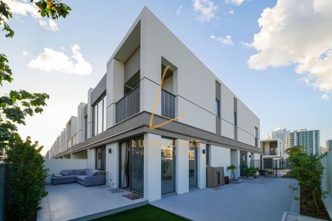 Villa te koop in Tilal Al Ghaf, Dubai, VAE 4 slaapkamers, 224 vr.m., nr 697350 - foto 30