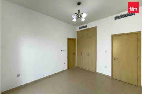 Villa in Dubai, UAE 4 bedrooms, 510 sq.m. № 634833 - photo 11