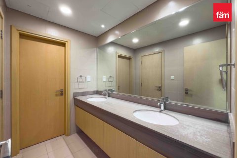 Villa in Dubai, UAE 4 bedrooms, 510 sq.m. № 634833 - photo 14