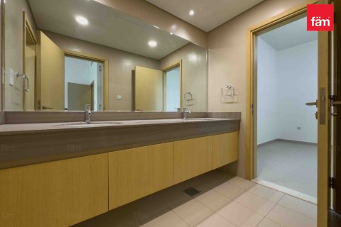 Villa in Dubai, UAE 4 bedrooms, 510 sq.m. № 634833 - photo 8
