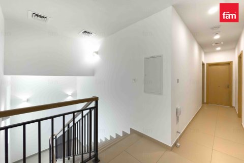 Villa in Dubai, UAE 4 bedrooms, 510 sq.m. № 634833 - photo 26