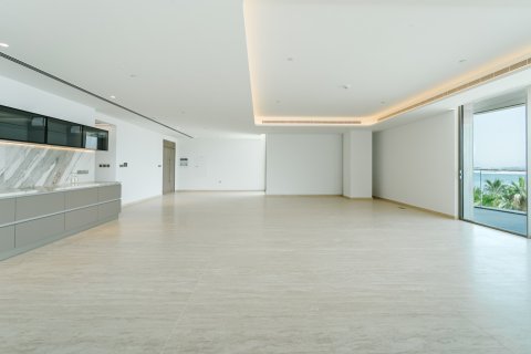 Huoneisto Palm Jumeirah, Dubai, Arabiemiraatit 3 makuuhuonetta, 559 m2 № 711786 - kuva 2