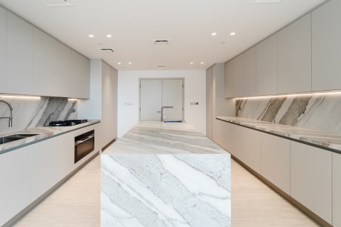 Huoneisto Palm Jumeirah, Dubai, Arabiemiraatit 3 makuuhuonetta, 559 m2 № 711786 - kuva 11