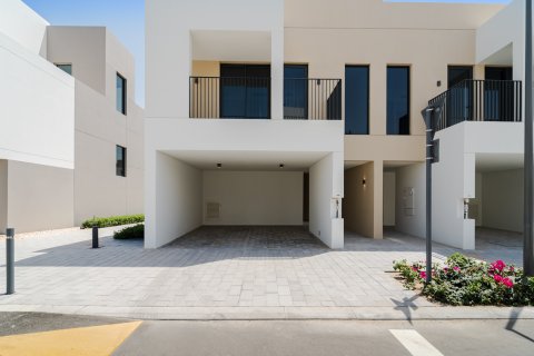 Dubai、UAEにあるヴィラ 3ベッドルーム、206 m2 No711784