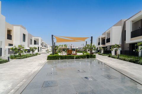 Müüa villa asukohaga Dubai, AÜE: 3 magamistoaga, 206 m² Nr 711784 - pilt 13