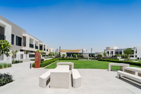 Müüa villa asukohaga Dubai, AÜE: 3 magamistoaga, 206 m² Nr 711784 - pilt 15