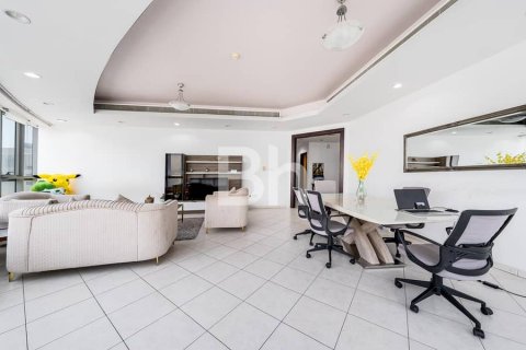 Apartment til salg i Dubai Marina, Dubai, UAE 4 soveværelser, 228 kvm № 643041 - foto 4
